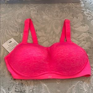 BNWT Victoria’s Secret Sports Bra Size 36C